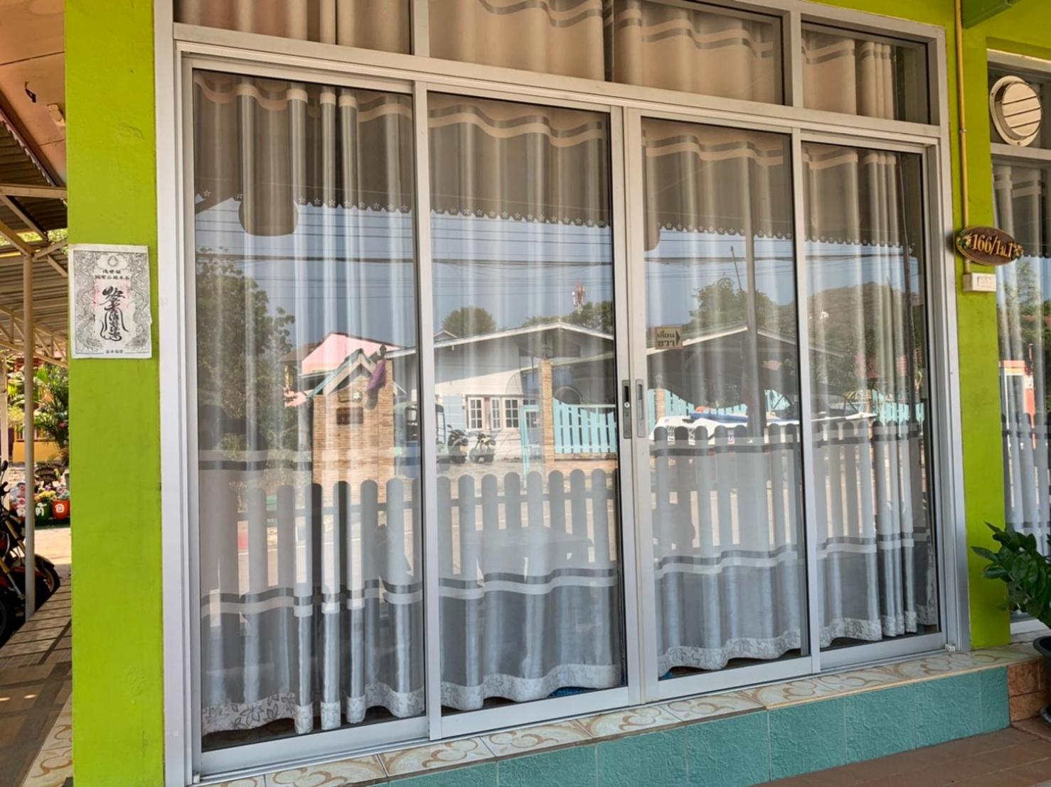 Thippawan Bungalow Đảo Koh Si Chang Ngoại thất bức ảnh